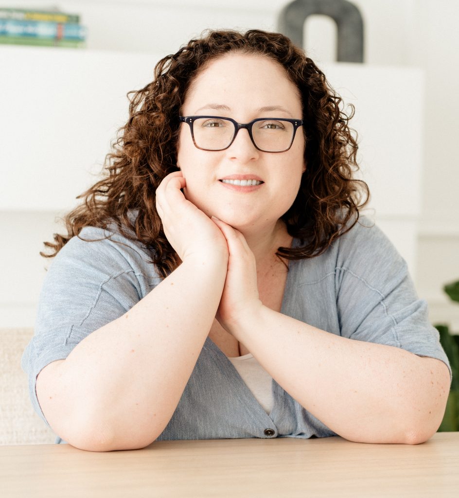 Therapist in Bradford Ontario offering therapy for anxiety and self-doubt