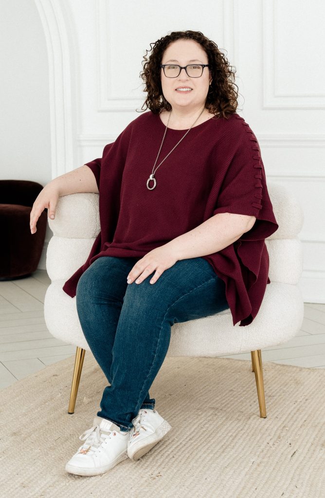 Therapist offering anxiety therapy in Bradford Ontario